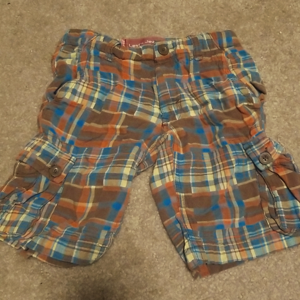 Boy's Levi Multicolored Shorts, Size 6, Only worn 3x.  BUNDLE TO SAVE!